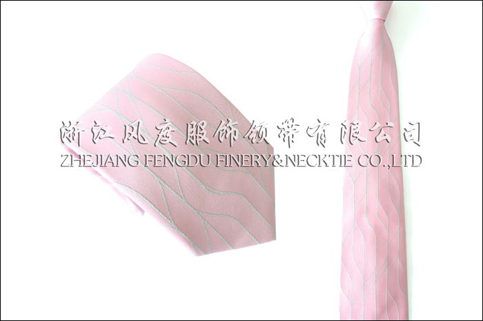 宜興市吉鑫國際貿(mào)易有限公司 色織滌絲領(lǐng)帶